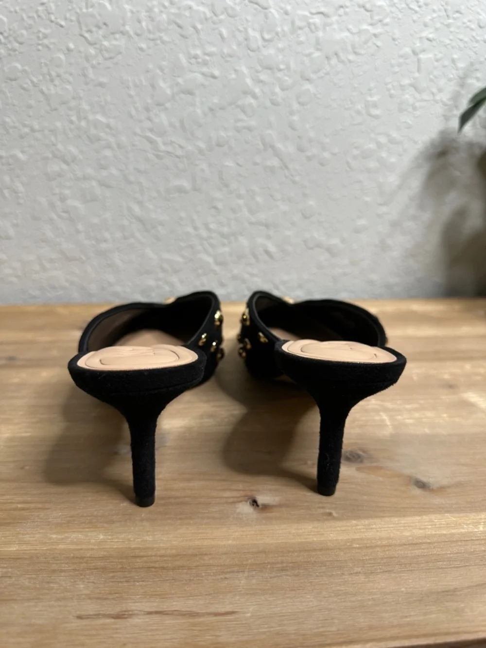 I.N.C. Women's Genevie Black and gold studded Pointed Toe Heeled Mules size 6.5 - Picture 8 of 15